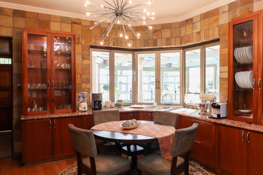 4 Bedroom Property for Sale in Heuwelsig Free State